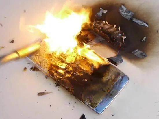 私自拆解易著火，回收設(shè)備能預(yù)防——鋰電池回收中的鋰電池碳化設(shè)備應(yīng)用